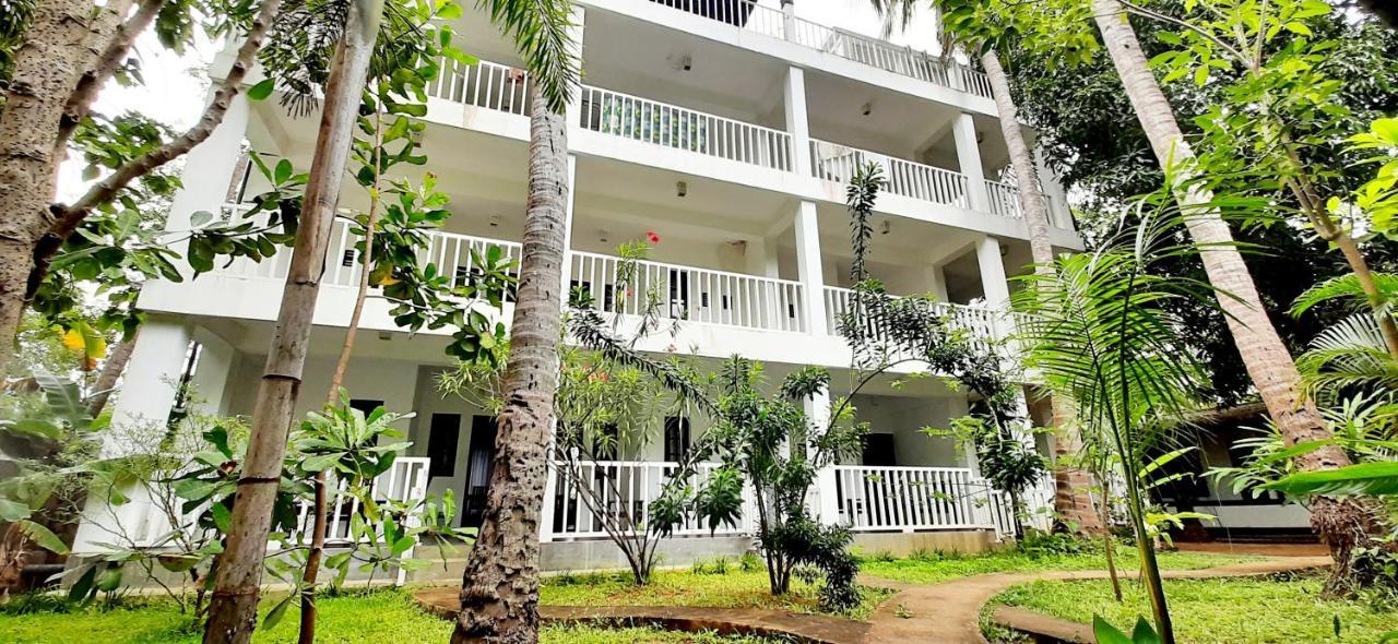 Lakmini Lodge Sigiriya Exterior photo